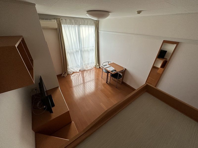 レオパレス琴 居間