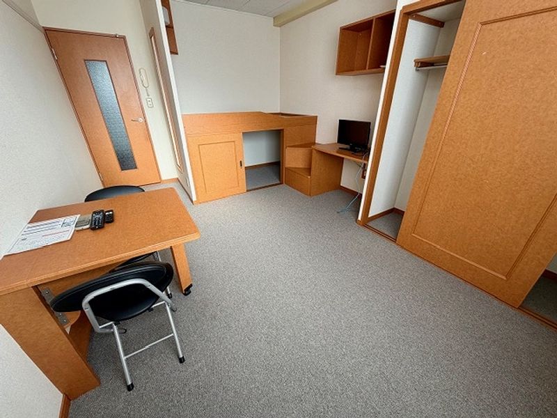 レオパレスブルーホワイト 居間