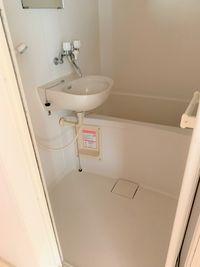 レオパレスラポール松福 風呂