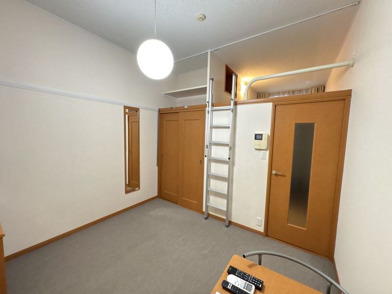 レオパレスジュネス前橋 居間