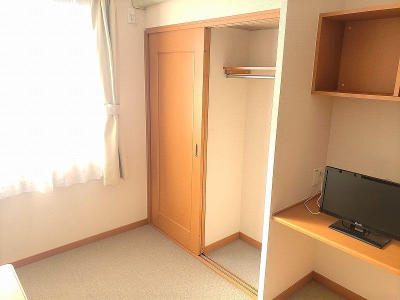 レオパレスセジュール 収納