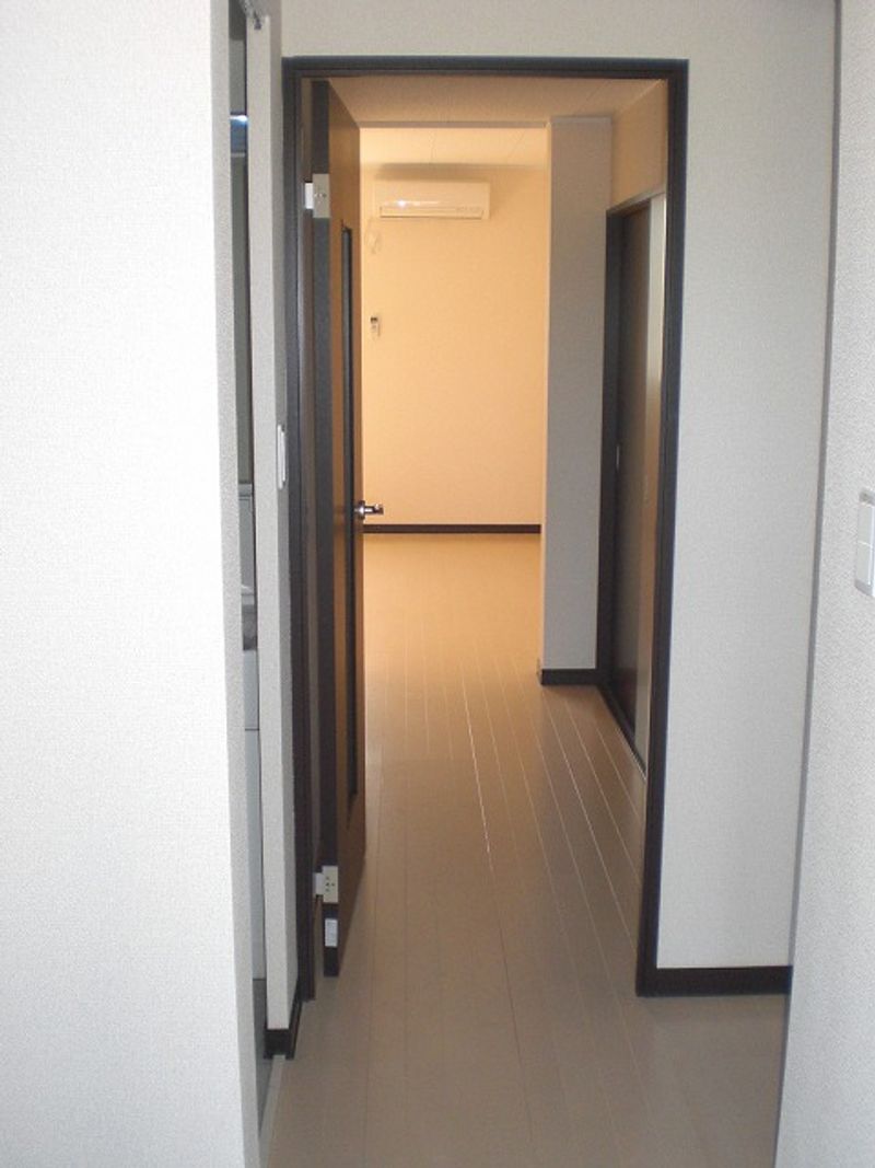 LEONEXT PINEWAVE II Entrance