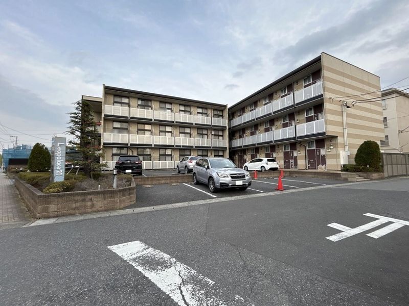 レオパレスＭＬハロープラザ 外観