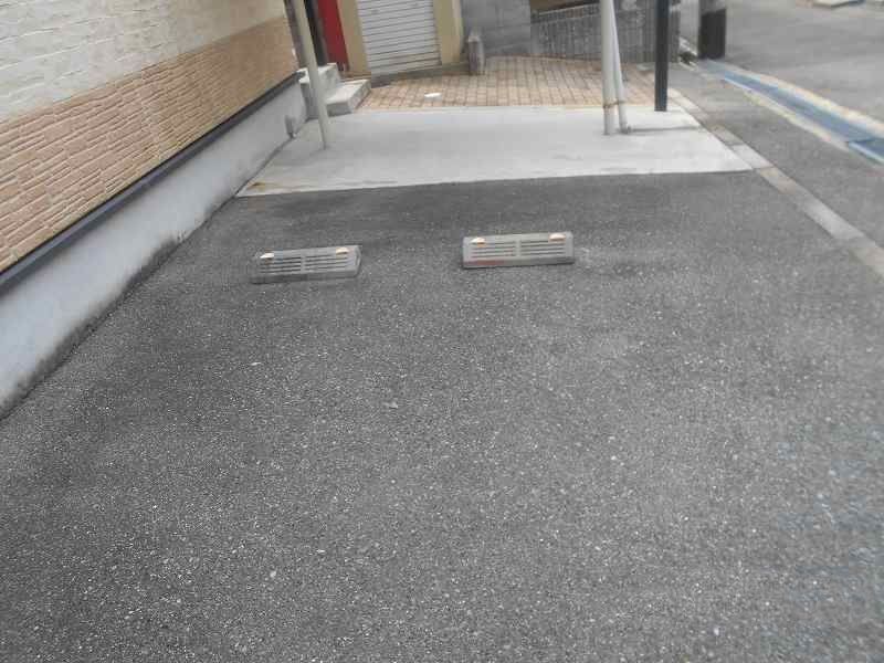 レオパレス須磨養老 駐車場
