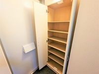 レオパレスヒルズハイネ 玄関