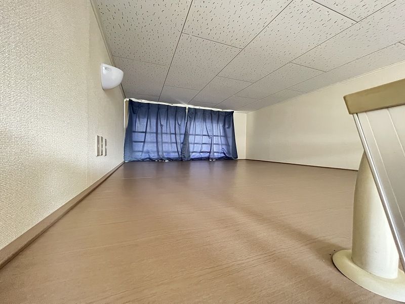 レオパレスＰＲＩＭＡＬ 寝室