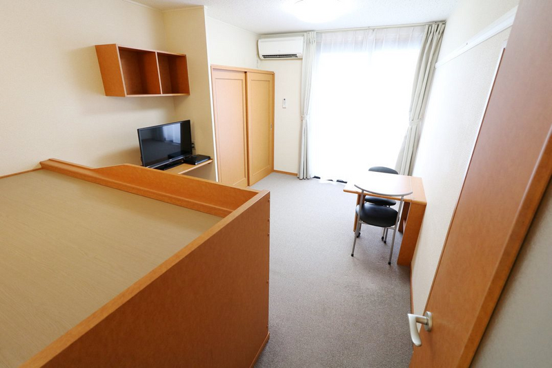 レオパレスＥＳＰＯＩＲ 居間