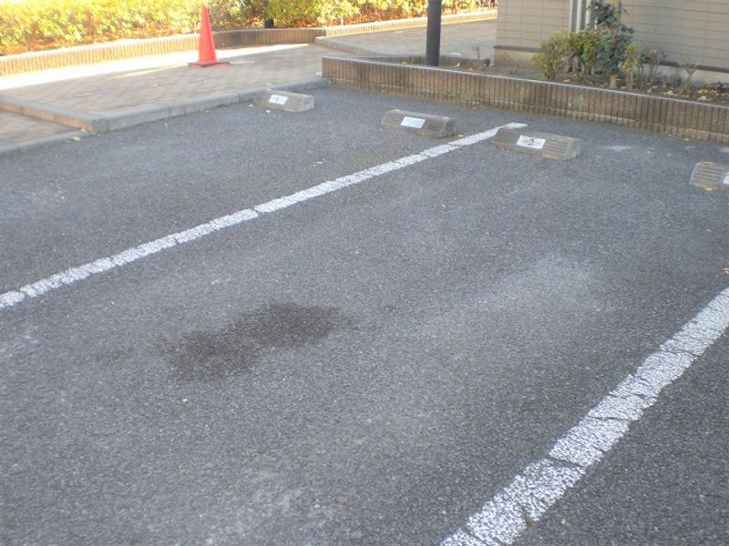 レオパレス花みずき 駐車場
