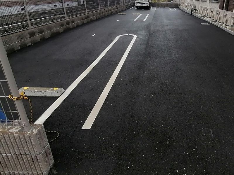 クレイノドン　ジュスト 駐車場
