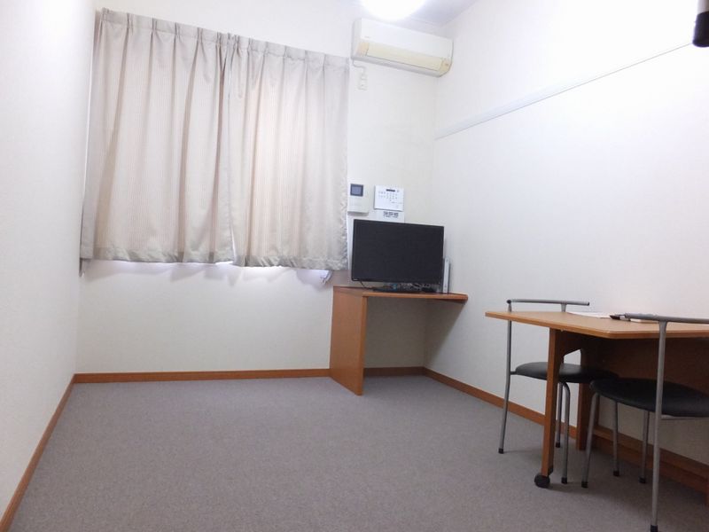 レオパレスオータム 居間