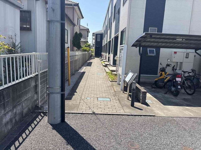 レオネクストシャイン エントランス