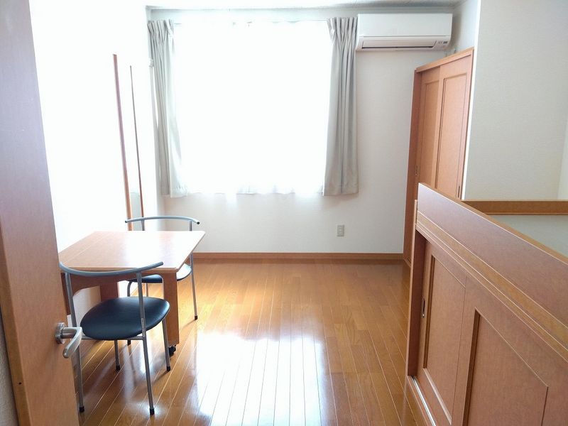 レオパレスルミエールⅡ 居間