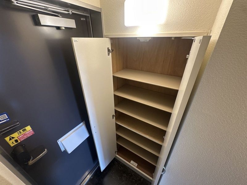 leopalace Behind Tronchino 기타