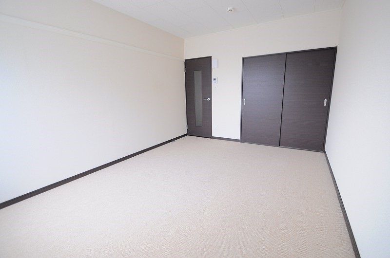 LEONEXT Winds Tateno Bedroom