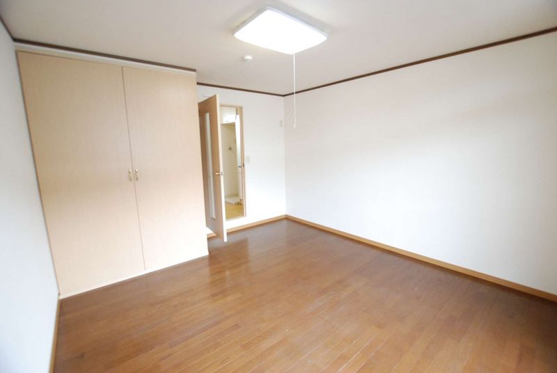 レオパレスヴェルドミール 居間