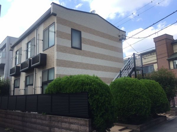 レオパレスベアート 外観