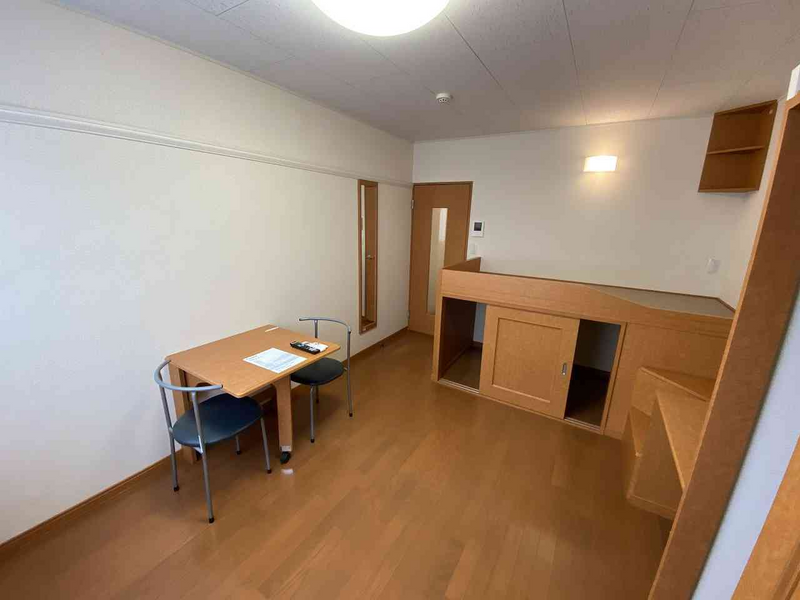 レオパレスレパード 寝室