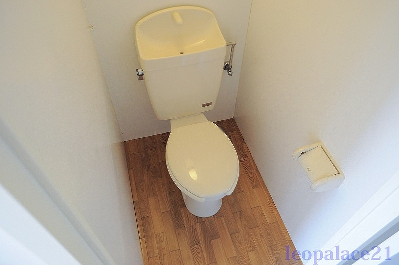 leopalace Higashi Awaji 화장실