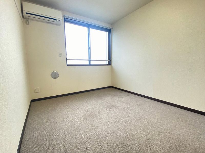 レオネクスト葵一番館 居間