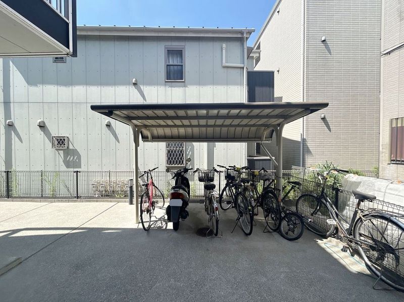 レオパレストレディア 共用部分