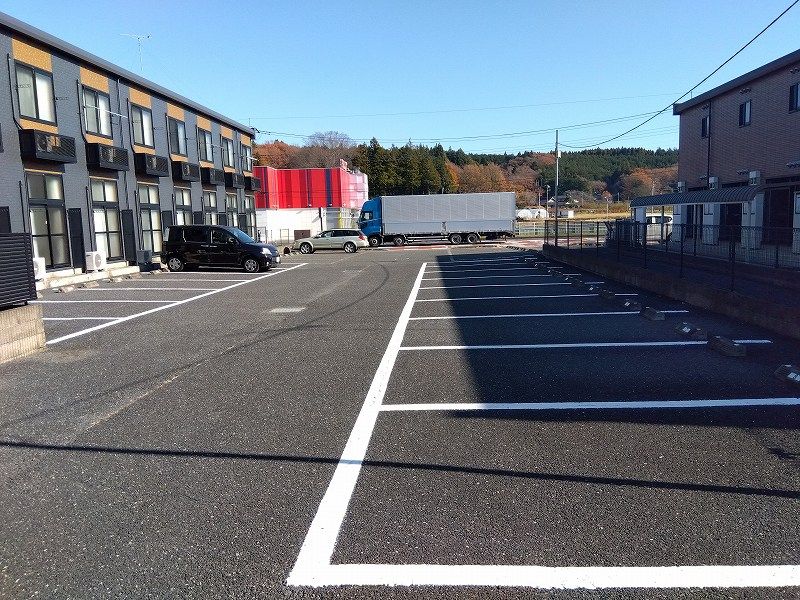 レオパレスごよう 駐車場