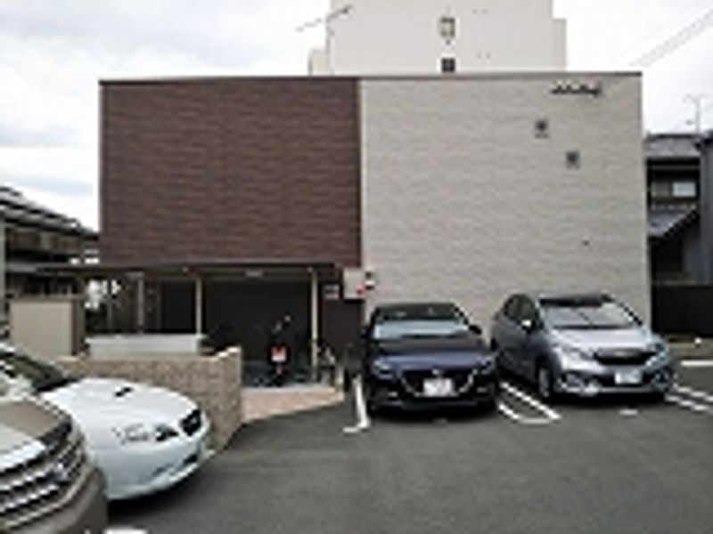 クレイノ黒川 駐車場