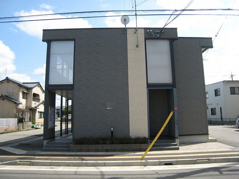 レオパレスＲＡＫＵＪＯ 外観