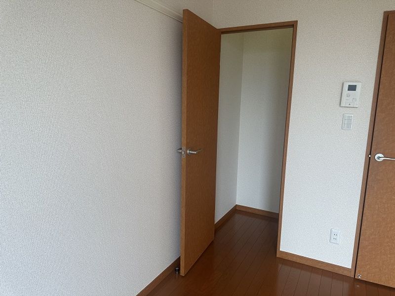 レオパレス栗木コーポ 収納