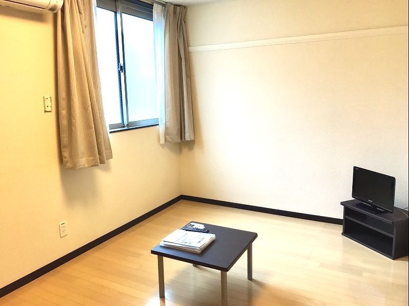 レオネクストラフォーレ 居間