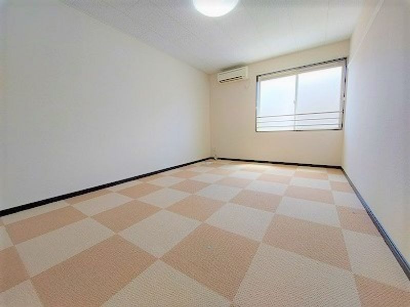 レオネクストひまわりⅠ 居間