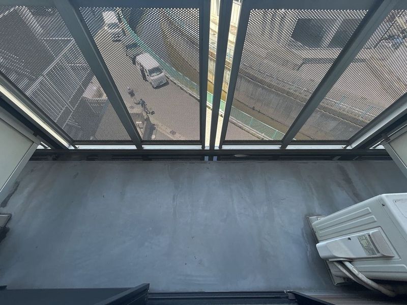 レオパレスクローバー バルコニー