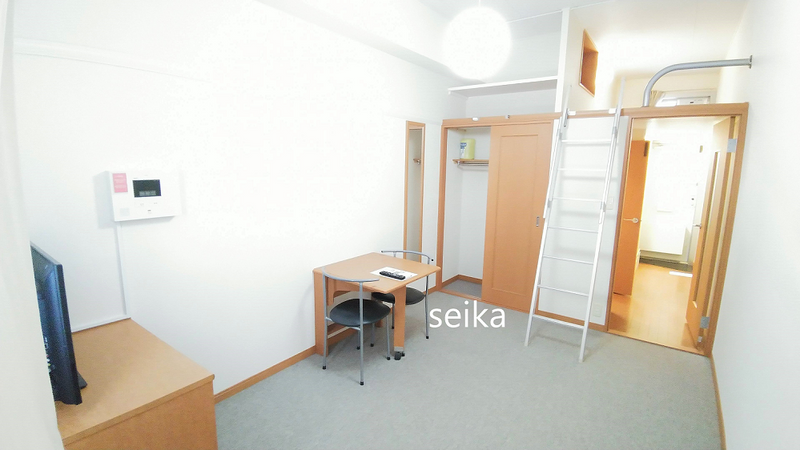 レオパレスイトウ 居間