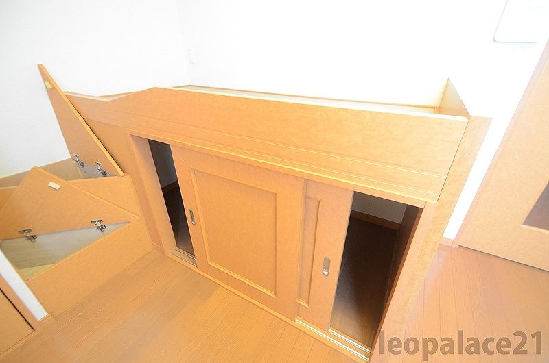 レオパレス衣浦Ⅱ 収納