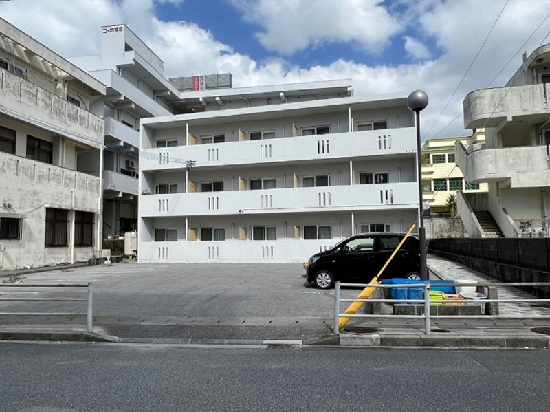 レオパレス美らシティ津波 駐車場