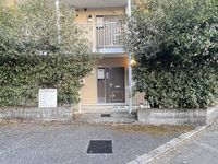 leopalace Morishita Entrance