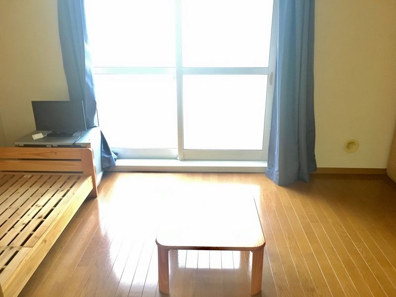 レオパレスプリマベーラ 居間