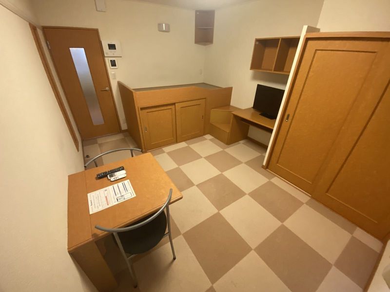 レオパレスかすもり 居間