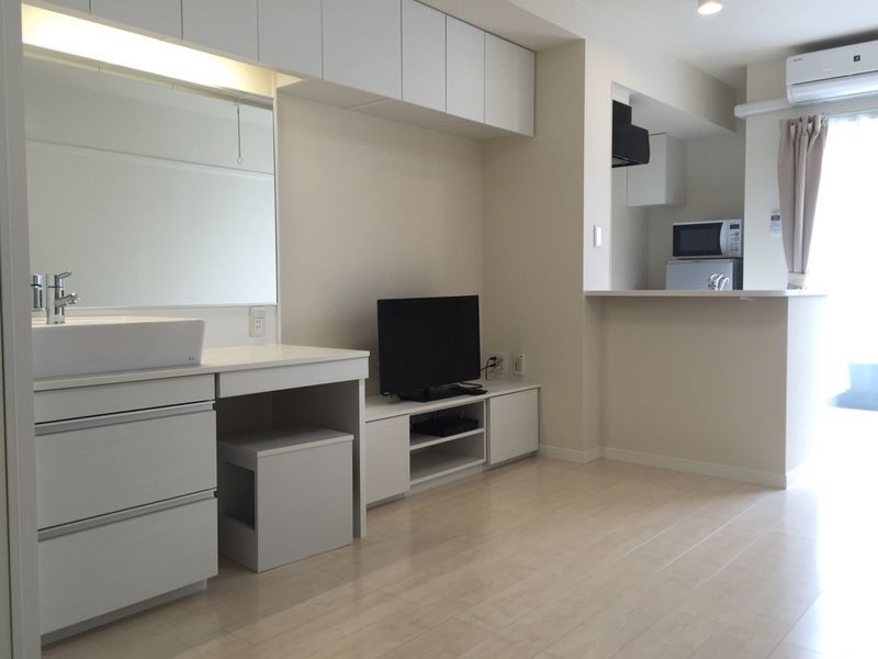 LEONEXT Florezon Chuo 거실