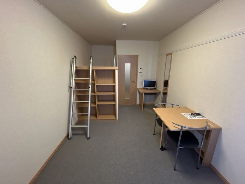 レオパレスフリージア 居間