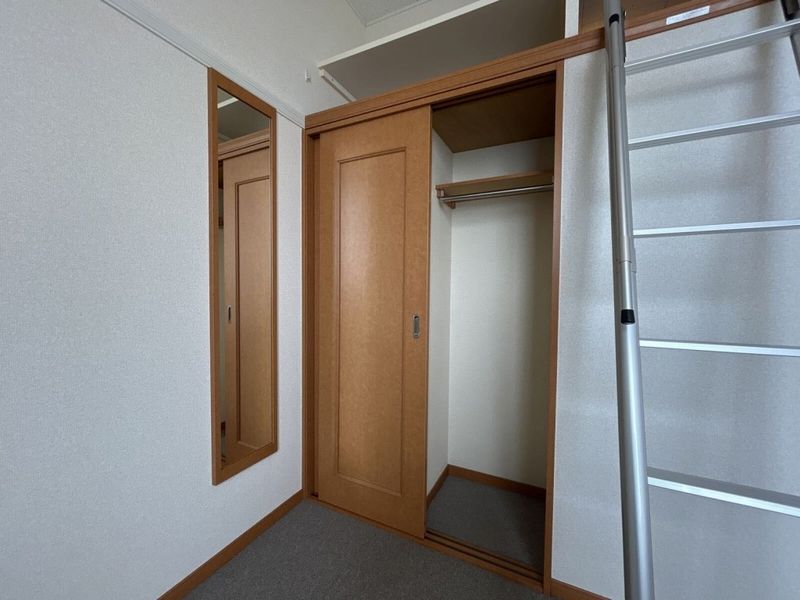 レオパレスチェルシー 収納