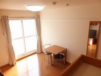 レオパレスＥＡＳＥⅡ 居間