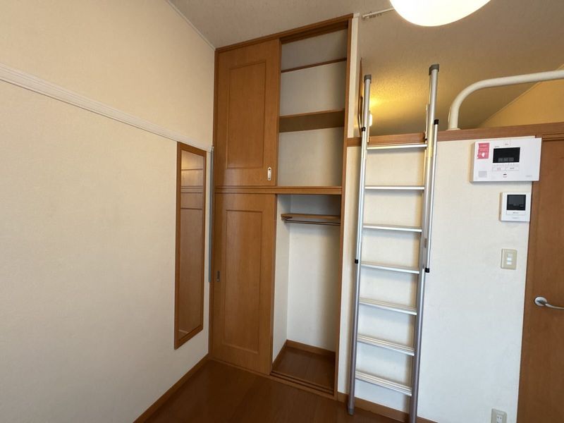 レオパレスノビア　カーサ 収納