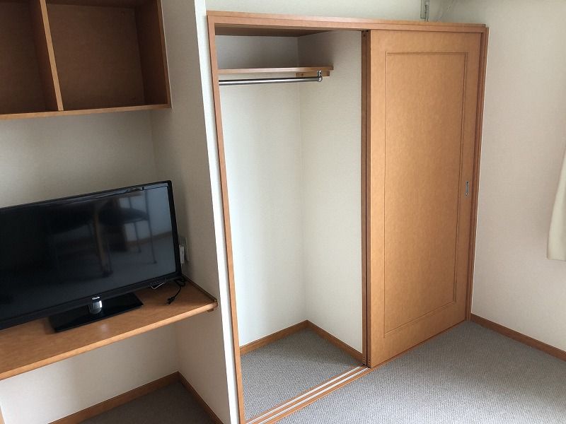 レオパレスビオトープ萩 収納