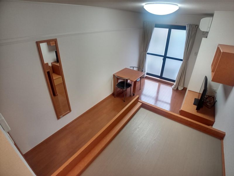 レオパレスミラドール十塚Ａ 居間