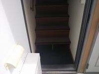 レオパレスリベイン 玄関