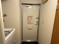 レオパレスアサクラⅡ 玄関