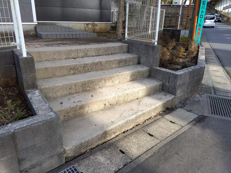 レオパレス東和田 エントランス