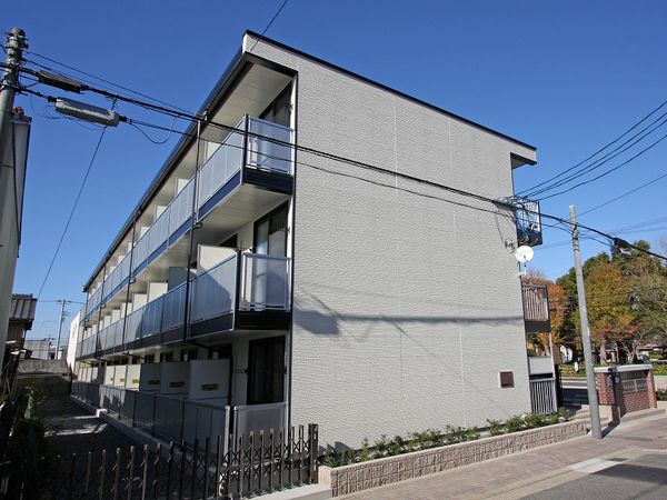 レオパレスＬｏｔｕｓｃｏｕｒｔ 外観
