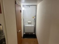 レオパレスエルパセオⅢ 玄関