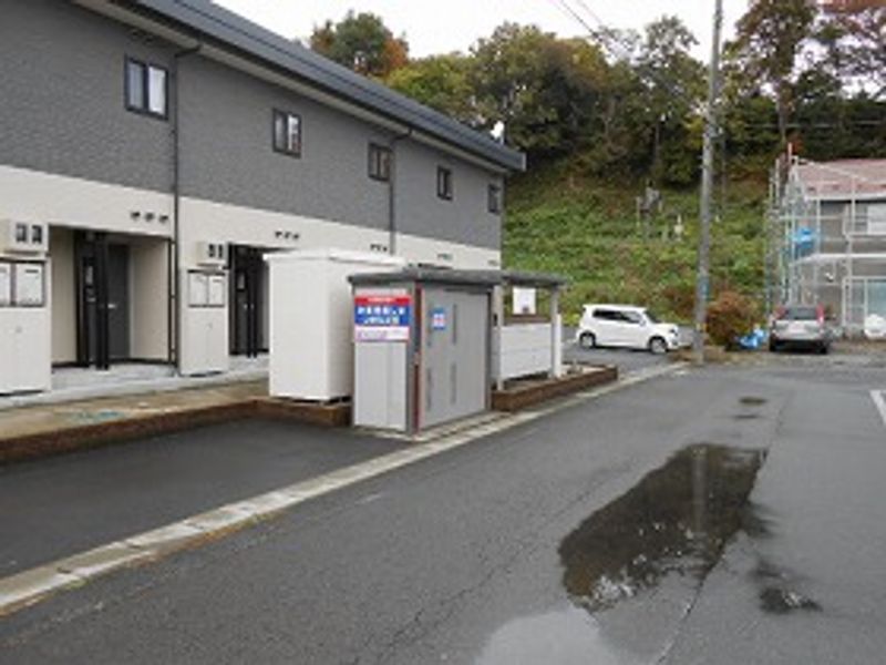 レオパレス姫神 エントランス